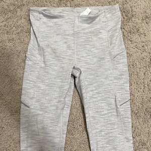 Lululemon leggings size 6